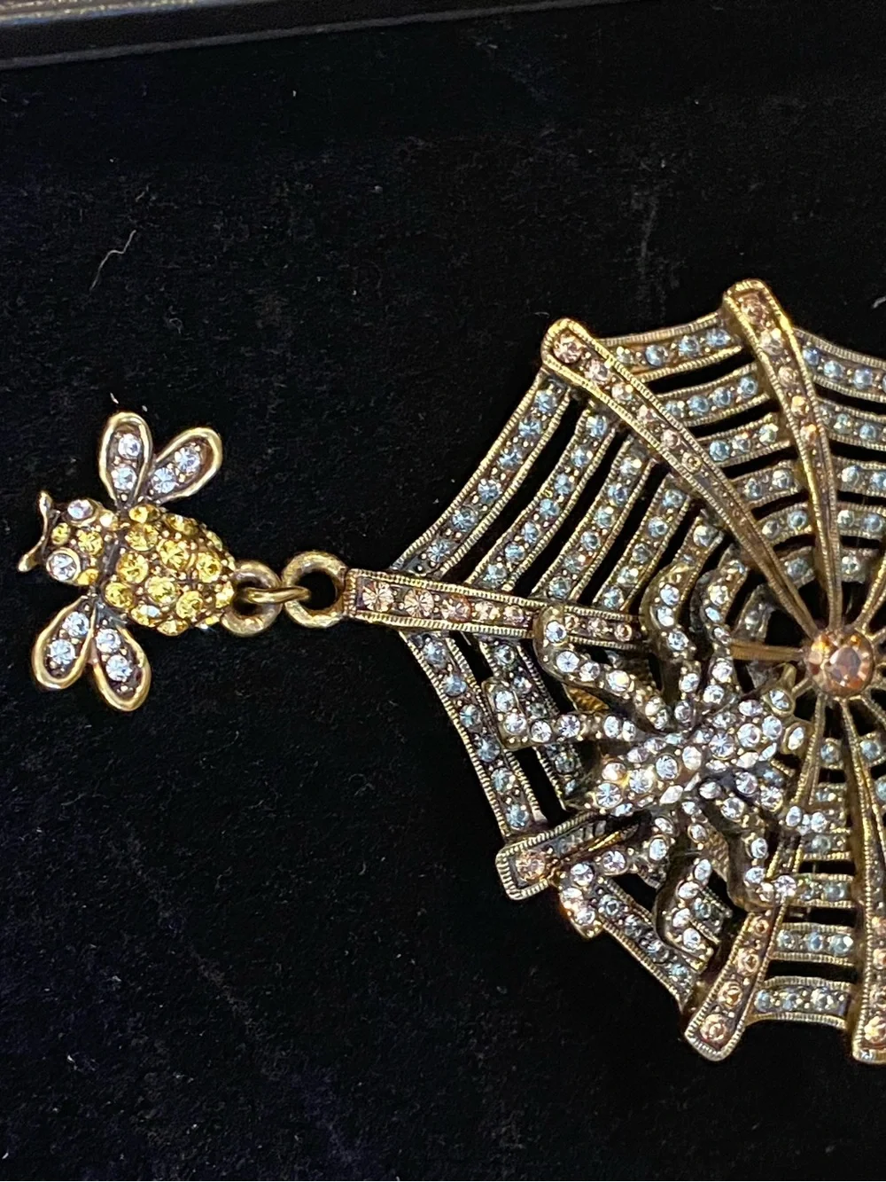 Heidi Daus along came a spider Brooch